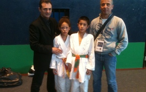 Les élèves sur le podium, mais pas de place de premier. St Brice novembre 2012